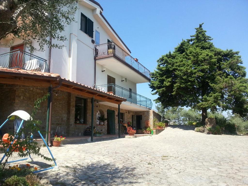 Bed&Breakfast Villa Flora Eredita Esterno foto